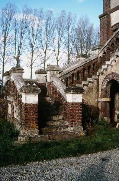 Escalier de distribution extérieur, détail.