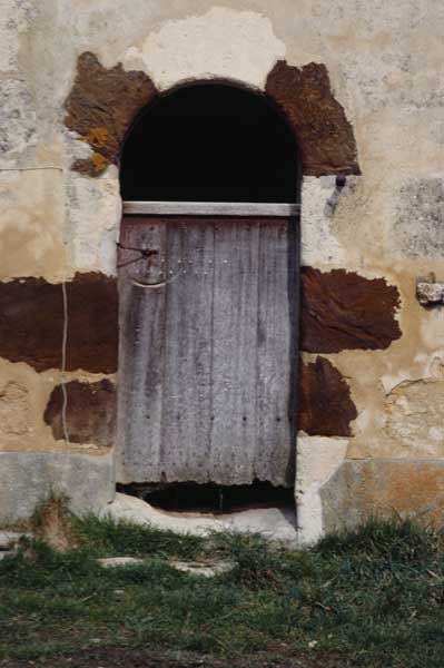 Porte de la grange.