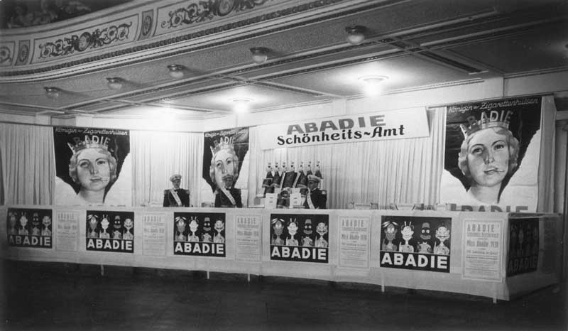Election de Miss Abadie.- Photographie ancienne, 1938. (Collection particulière).