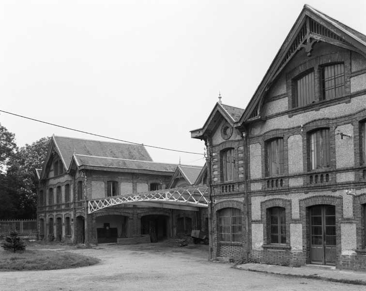 Logement de contremaître et magasin industriel, vue prise du nord ouest.