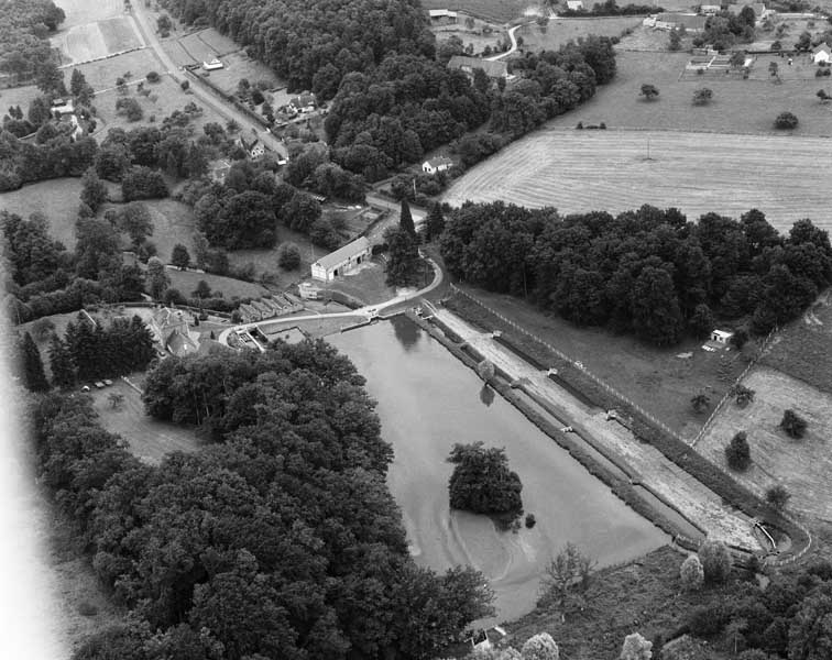 Vue aérienne de situation prise du nord.