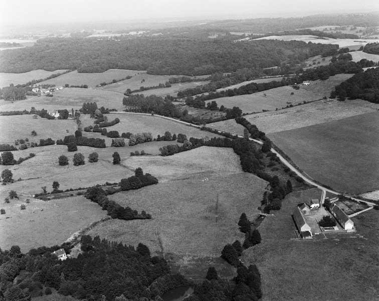 Boissy-Maugis, les Aulnays. Vue aérienne prise du sud-ouest.