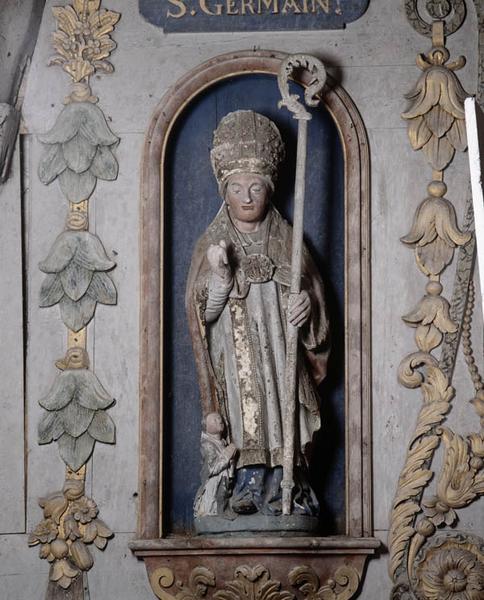Statue (petite nature) : saint Germain l'Auxerrois avec donateur