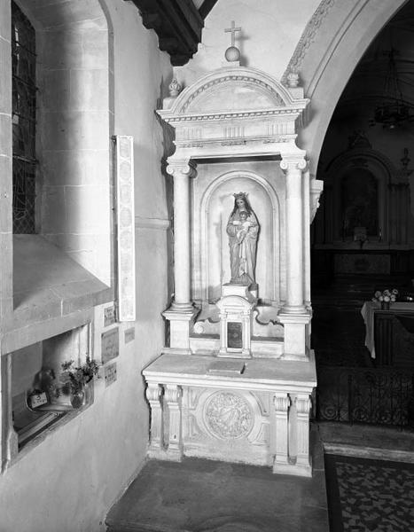 Autel, tabernacle, retable (autel secondaire de la Vierge)