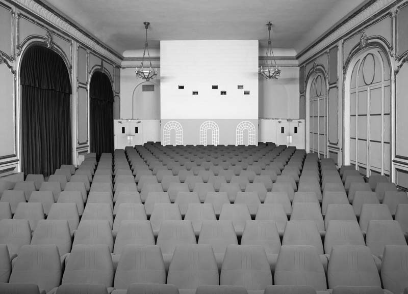 'La salle de jeu orientale, vue d''ensemble. Prise de vue antérieure à la campagne de restauration de 1994. [3e casino].'