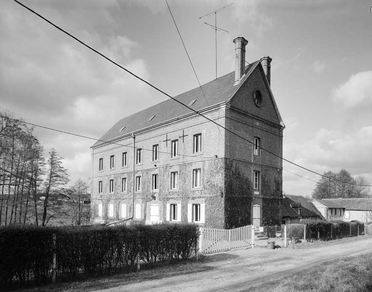 Atelier de fabrication, élévations extérieures sud et est.