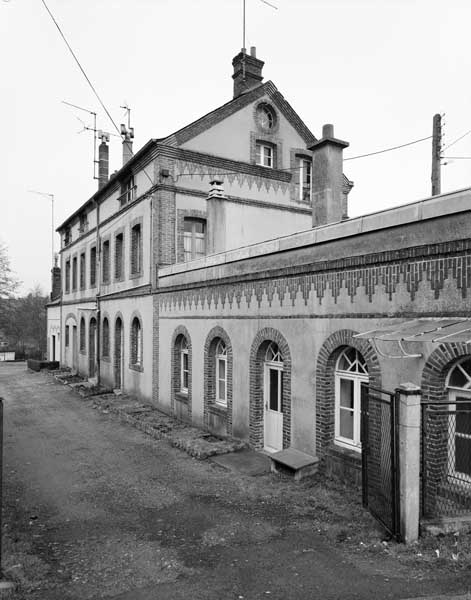 Atelier de fabrication, élévations extérieures sud et ouest.