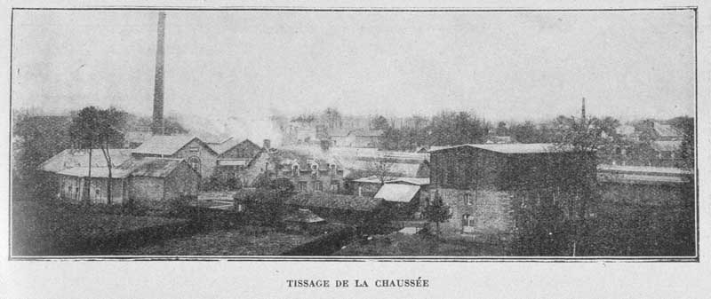 Tissage de la Chaussée.- Photographie ancienne, tirée de : L'Illustration économique et financière, 1927, n°2, p. 97.