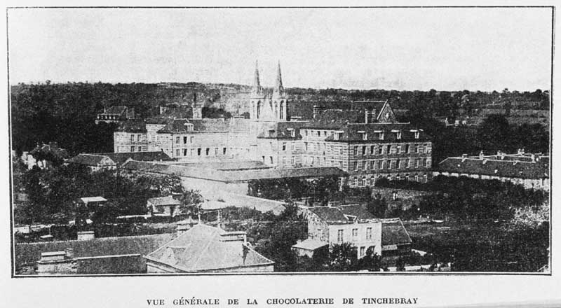 Vue générale de la chocolaterie de l'abbaye de Tinchebray.- Photographie ancienne, tirée de : L'Illustration économique et financière, 1927, n°2, p. 107.