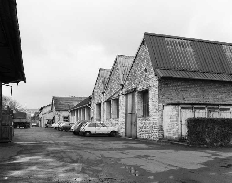 Ateliers de fabrications, élévations sur cour.