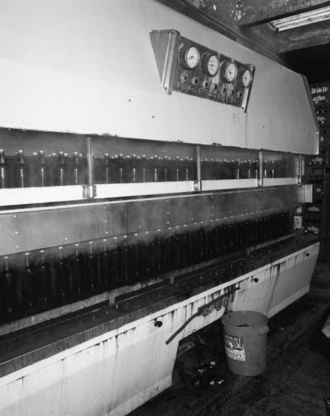 Bâtiment de la cidrerie, lavage des bouteilles.