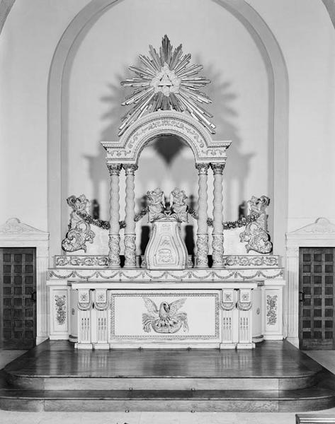 Autel, tabernacle (maître-autel, tabernacle à ailes, dais d'exposition)