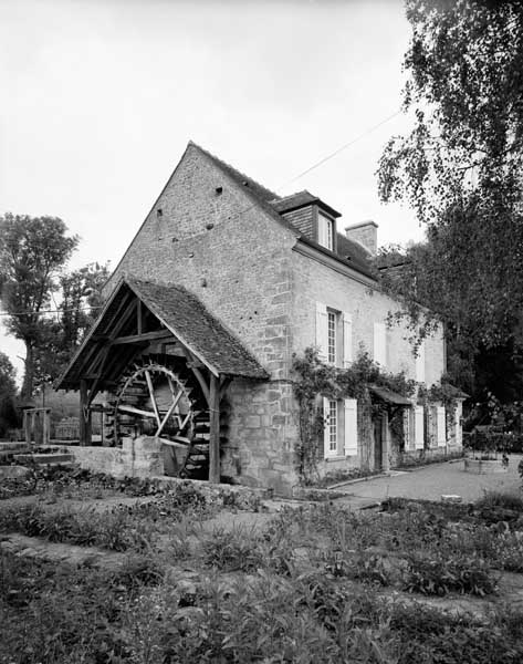 Vue prise du sud ouest.