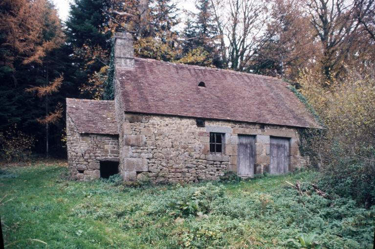 Fournil et cave. Vue prise de l'ouest.