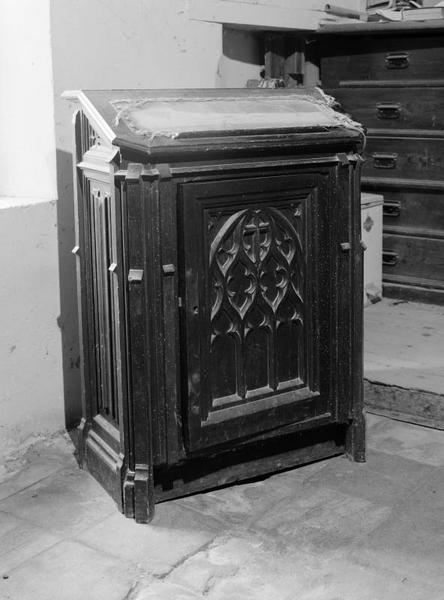 Prie-Dieu (prie-Dieu à armoire)