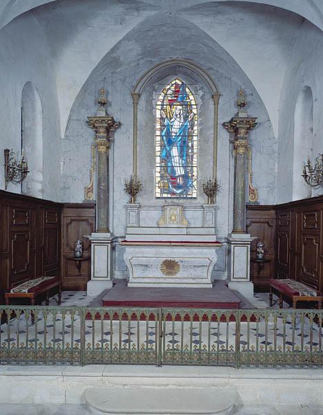 Autel, tabernacle, retable (maître-autel, autel tombeau, tabernacle à ailes, retable architecturé)