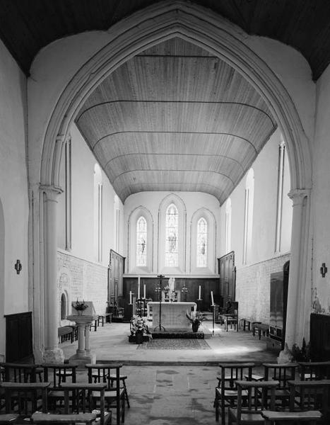 Vue intérieure du choeur.