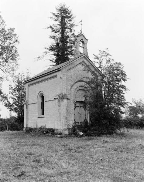 Chapelle, vue sur l'angle nord-est.