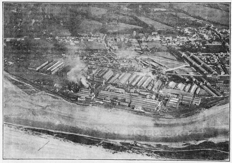 Vue générale de l'usine de Dives.- Photographie, de la Compagnie Aérienne Française, tiré de : L'Illustration Economique et Financière, 1925, n° 8.