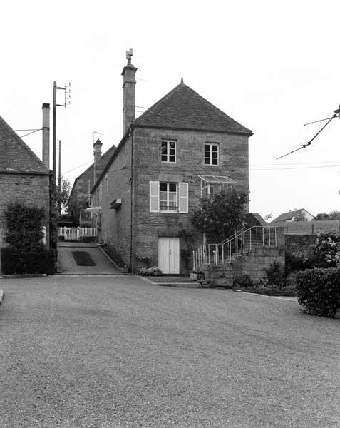 Logement d'ouvriers, vue prise de l'ouest.