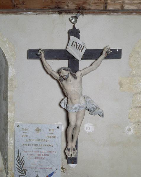 Croix : Christ en croix