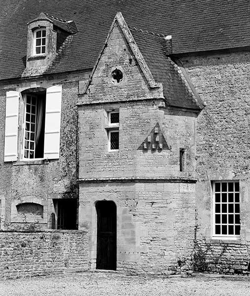 Aile occidentale, tour d'escalier.