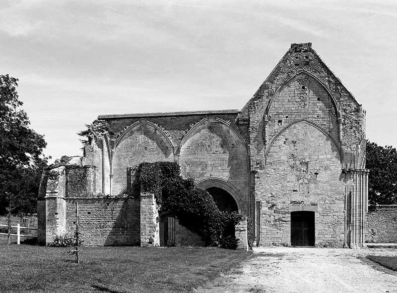 Eglise, vue d'ensemble du transept, côté ouest.