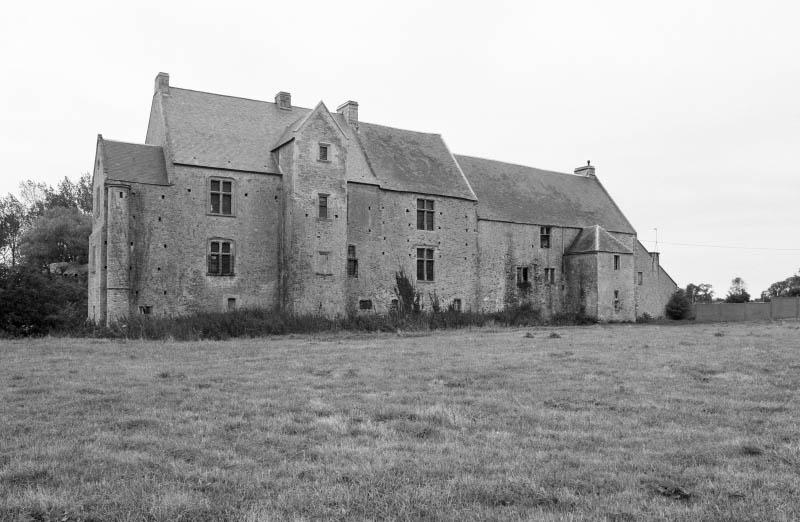 Logis, façade septentrionale.