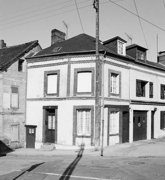 Elévations sur rue.