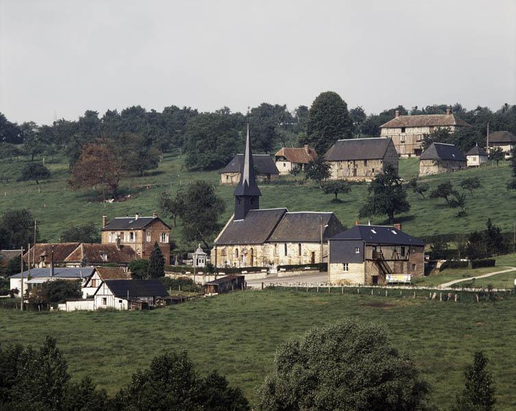 Vue d'ensemble du village.