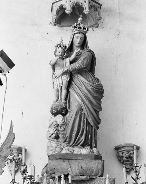 2 statues : Vierge à l'Enfant, saint Pierre