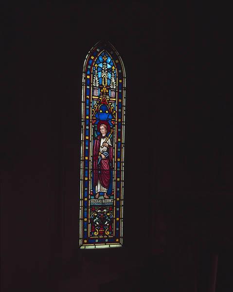 Ensemble de 2 verrières à personnages : saint Pierre, saint Gabriel