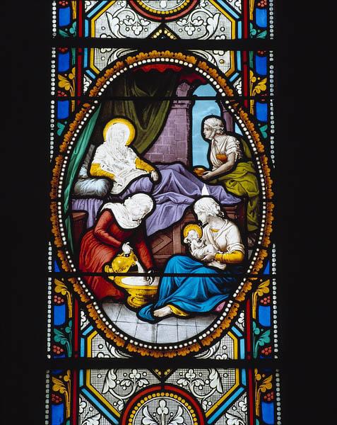 Détail de la baie 16 : Nativité de la Vierge.