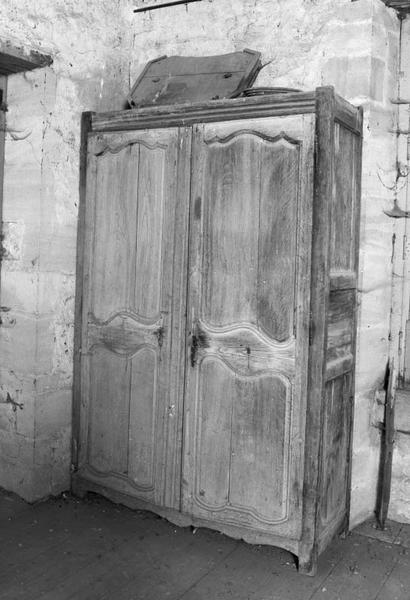 Armoire (1)