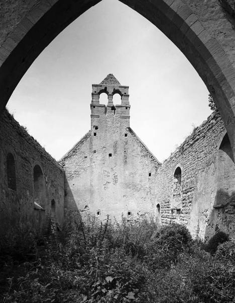 Nef vue du choeur.