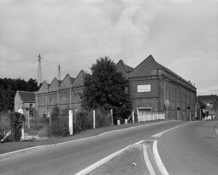 Magasins industriels. Elévations extérieures sud et est.