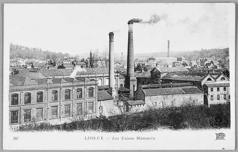 207. Lisieux - Les usines Mommers.- Carte postale, ND photo, s.d., début 20e siècle. (Collection particulière P. Coftier).