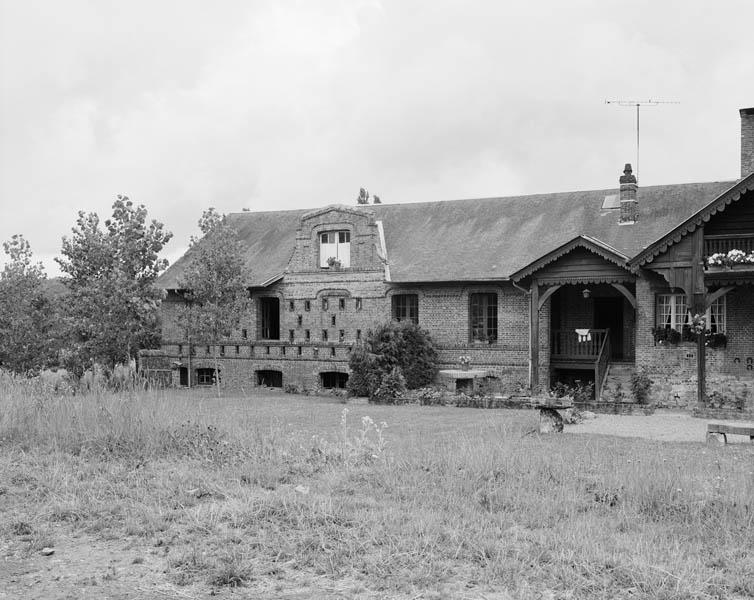 Haloir à fromages, élévation ouest.