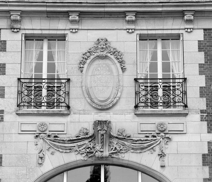 Elévation extérieure sud, salle à manger : détail.