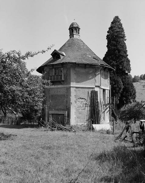 Ancien château : colombier.