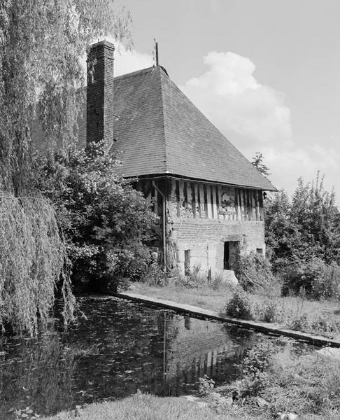 Pressoir à cidre, cellier, élévation sud est.