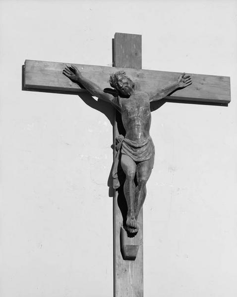 Croix : Christ en croix