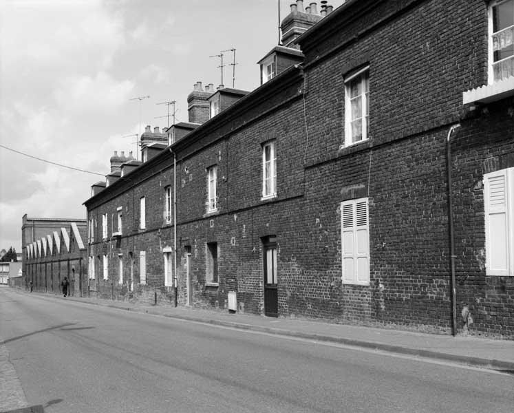 Filature de lin, puis usine de petit matériel électrique