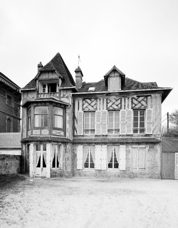 Elévation nord, sur mer.