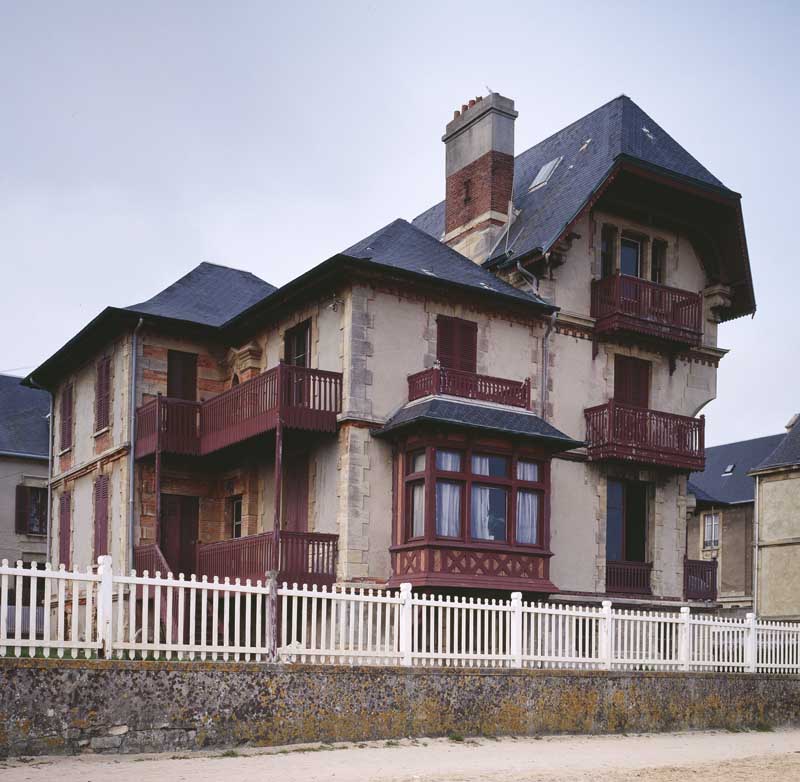 Elévations nord et est. ; Maison dite villa Génissieu, puis la Horde - élévations nord et est.