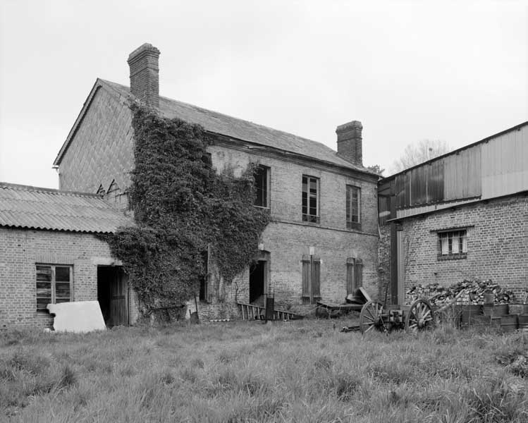 Logements d'ouvriers. Vue prise de l'est.