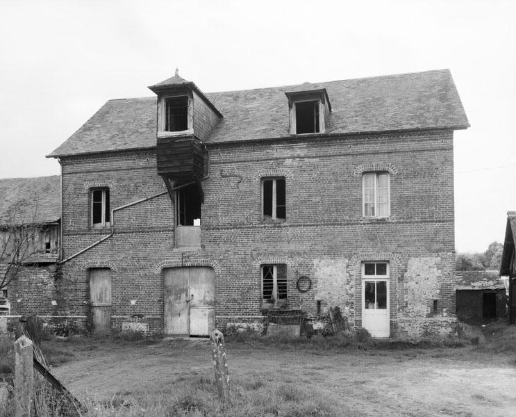 Atelier de fabrication. Vue prise du nord-ouest.