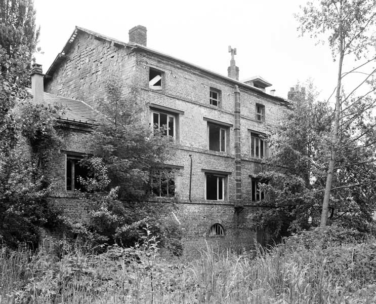 Atelier de fabrication. Vue prise du nord-ouest.