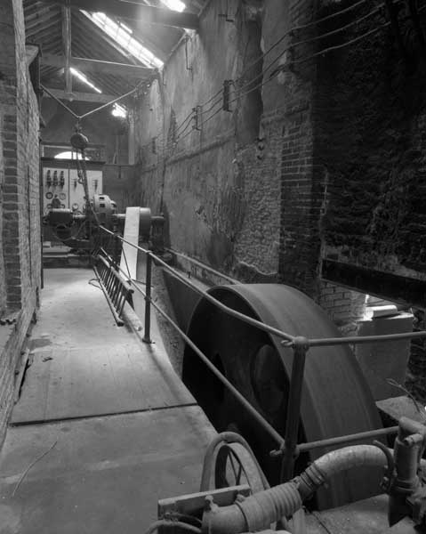 Transmission du mouvement de la turbine vers l'alternateur.