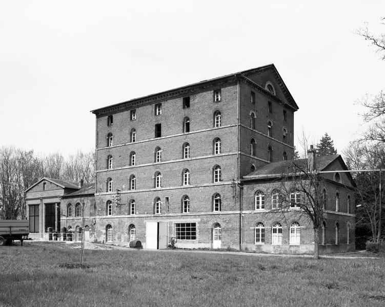 Bâtiment du moulin. Elévations extérieures sud et est.
